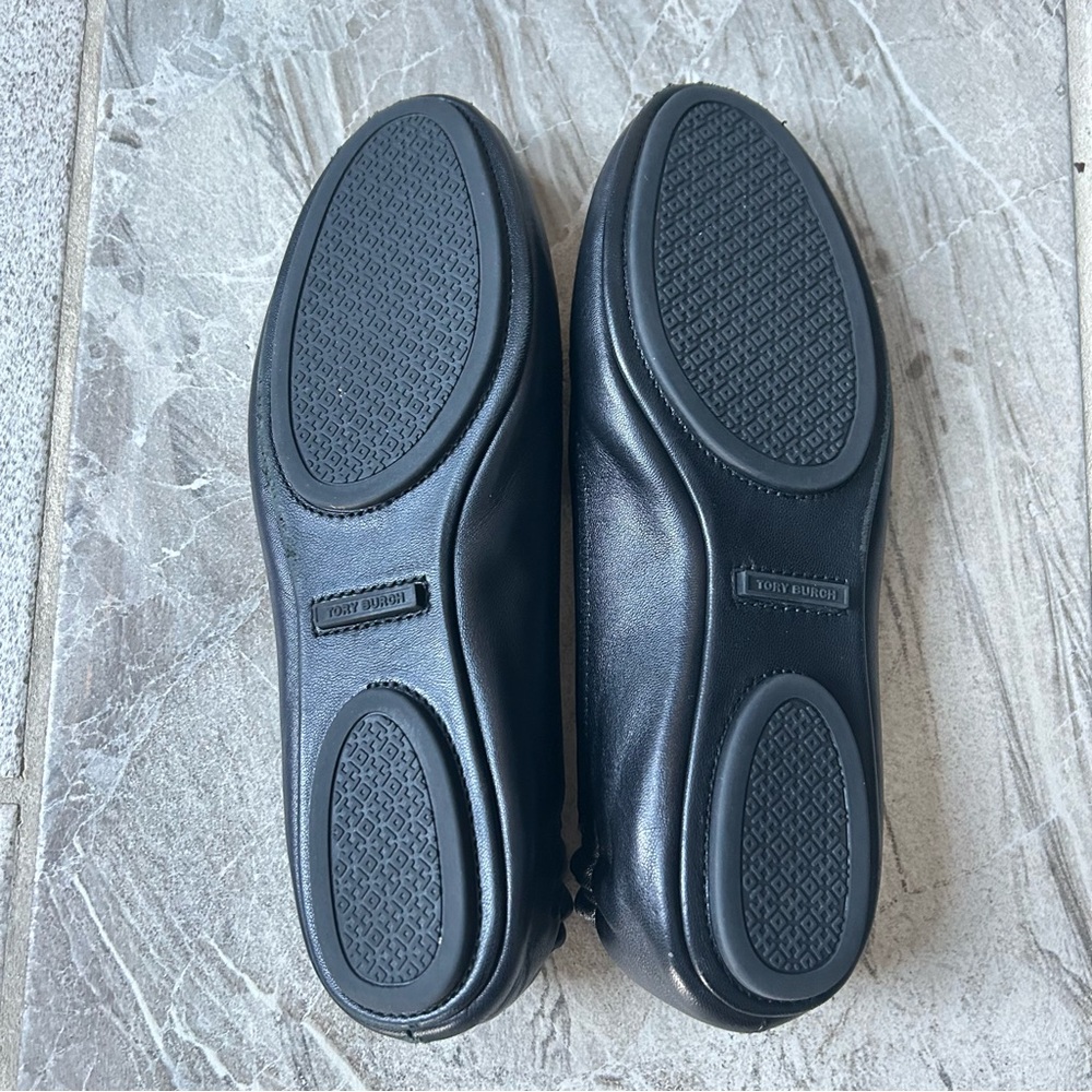 Tory Burch Black Gold Leather Minnie Travel Ballet Flats, Size 7.5 Like New - Picture 9 of 11